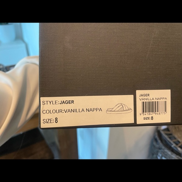 Tony Bianco sandals / slides - Picture 6 of 6